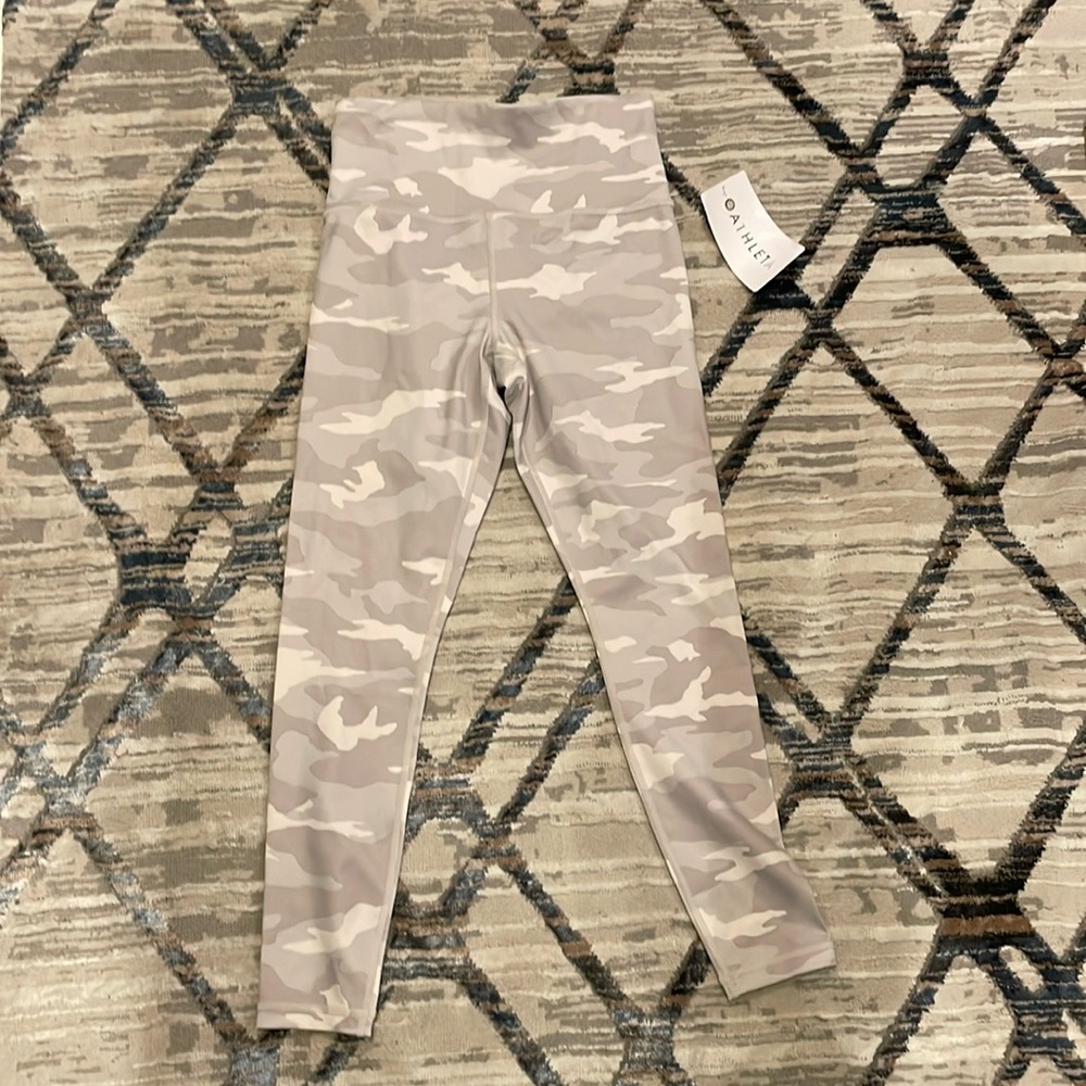 Athleta White Camo 7/8 Leggings